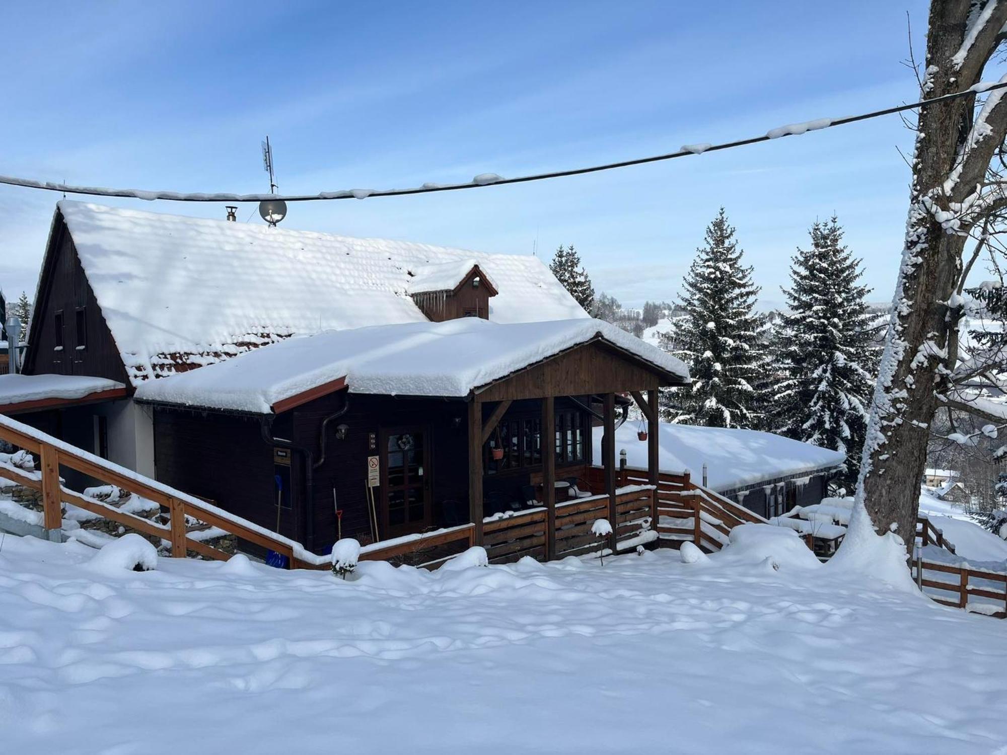 Penzion Harry Na Sjezdovce Krkonose Vysoké nad Jizerou المظهر الخارجي الصورة